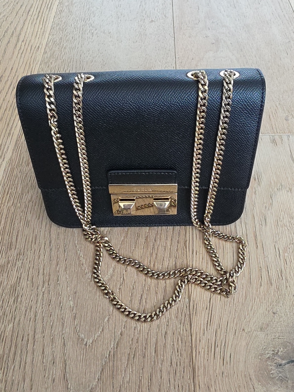 Furla Metropolis Shoulder Bag With Gold Chain